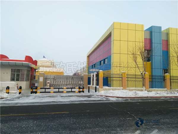 校园体育地板安装费用