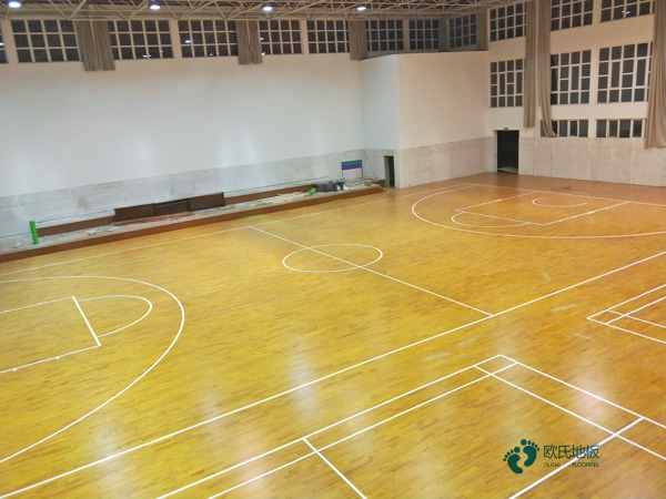 学校篮球场地木地板冲击测试3