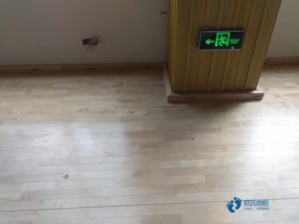 国产运动场木地板施工工艺3